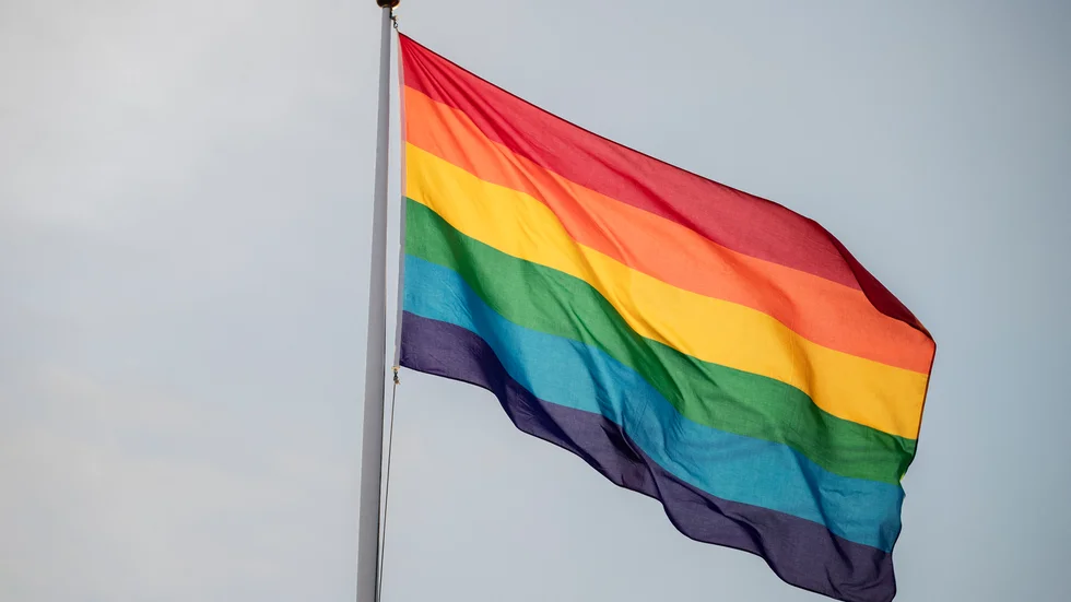"Den 19 augusti arrangeras en Pride-parad i Luleå, den 26 augusti arrangeras en Pride-parad i Haparanda/Torneå. Då har du – och alla andra norrbottningar – möjligheten att sluta upp bakom regnbågsflaggan", skriver Lena Edenbrink. (Arkivbild)