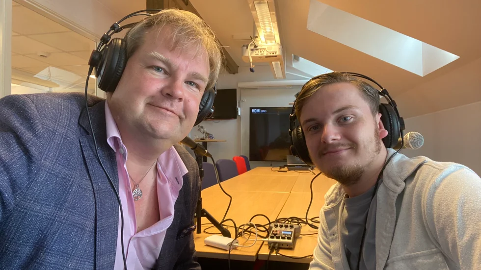 Radiosnack. Charlie Andersson, MVT-sportens sommarvikarie, gästar veckans Sportsnack. Lyssna på snack om Piraterna, Motala AIF, Boren och olika lokala SM som arrangeras i augusti.