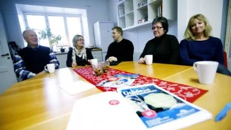 <7GT_Bildrubrik>Guider sökes.</7GT_Bildrubrik> Från vänster, Jan Luthman, Katarina Källgren, Thomas Wickman, Hélène Viotti och Miriam Åkerström.