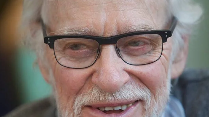 Roland Olsson fortsätter, tillsammans med Gusti, med Bottarveteatern