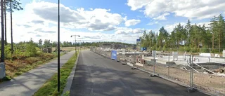 Tomt på Hällmarksvägen 30A i Västervik har fått ny ägare - priset: 8 717 000 kronor