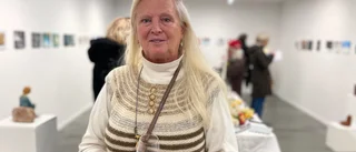 Hennes fredsduva inleder Decembersalongen
