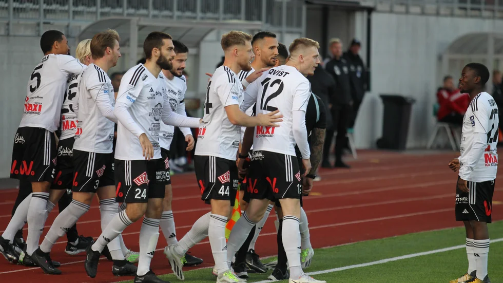 Motala AIF har alla spelare tillgängliga till hemmamatchen mot Karlstad på söndag. En viktig match som Maif är piskat att vinna för att hoppet ska leva i sista omgången om att hänga kvar.