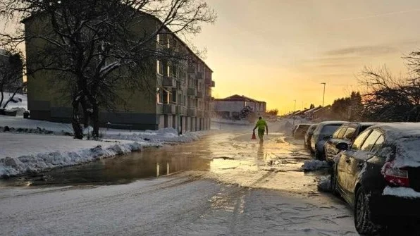 Vattenläckan upptäcktes vid sextiden på morgonen.