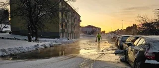Vattenläcka i Malmköping – Ringvägen avstängd