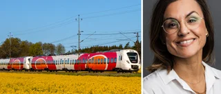 Då får du åka gratis buss och tåg – om du har körkort