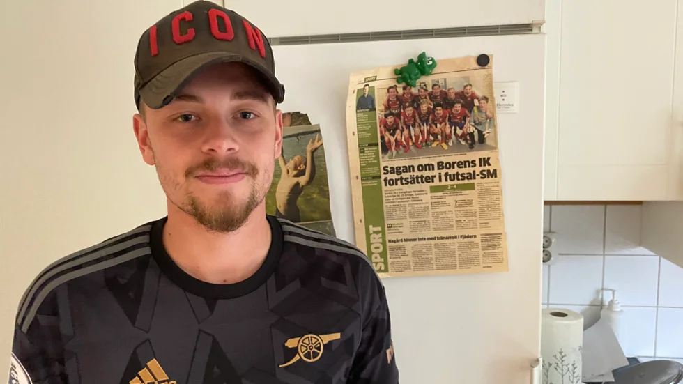 Redo att skapa nya minnen. På Måns Lindmans kylskåp hänger ett klipp från MVT från 2015 då Borens IK:s pojkar 00 gick bra i futsal-SM. Nu åtta år senare är Lindman med i A-laget som möter Smedby i klubbens första östgötacupfinal på herrsidan. Matchen på Idrottsparken sänds på Öst media.