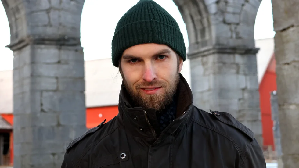 Nils Östbrant driver Galleri Apoteket på Roma kungsgård. När Romateatern nu åtminstone tar en paus är han sugen på att göra ruinen till en musikscen. 