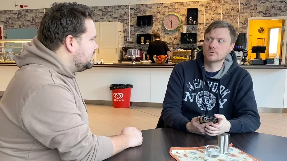 Joakim Gustavsson och Johan Salberg fann varandra under gymnasietiden. Efter bara två veckor i samma klass spelade de in sin första kortfilm: "Kickbikers from hell".
