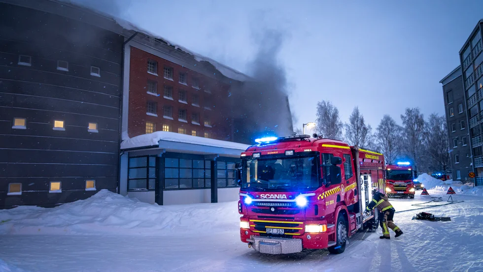 Ett elfel i bilen kan varit orsaken till bilbrande i parkeringsgaraget på Mjölkudden.