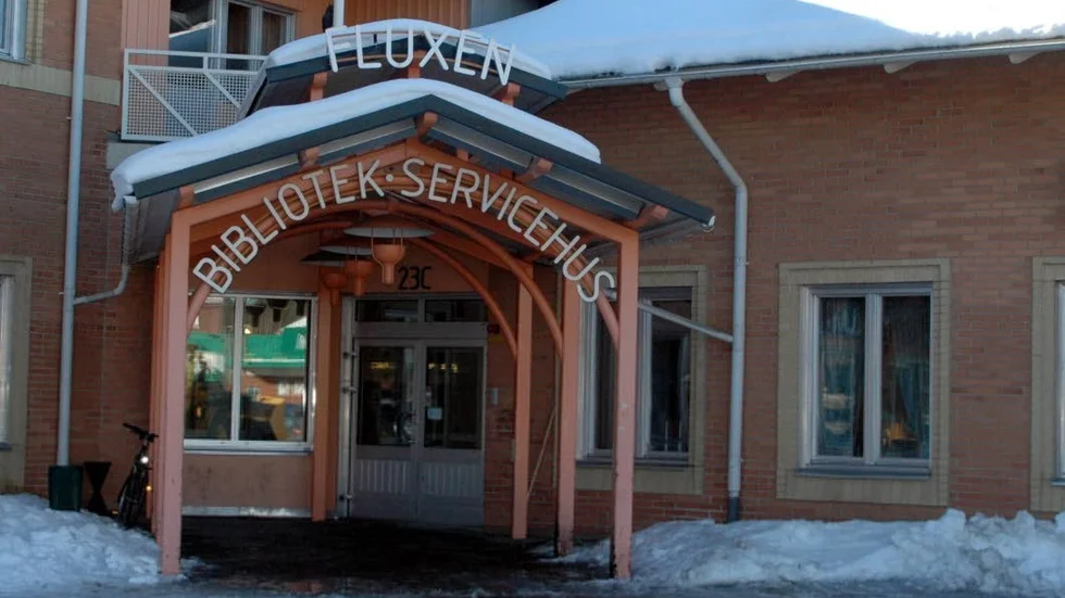 Fluxenrestaurangen är inte nedlagd än i alla fall. Utredningen återremitterades för att man ville att utredningarna skulle bygga på samma underlag för jämförelser.