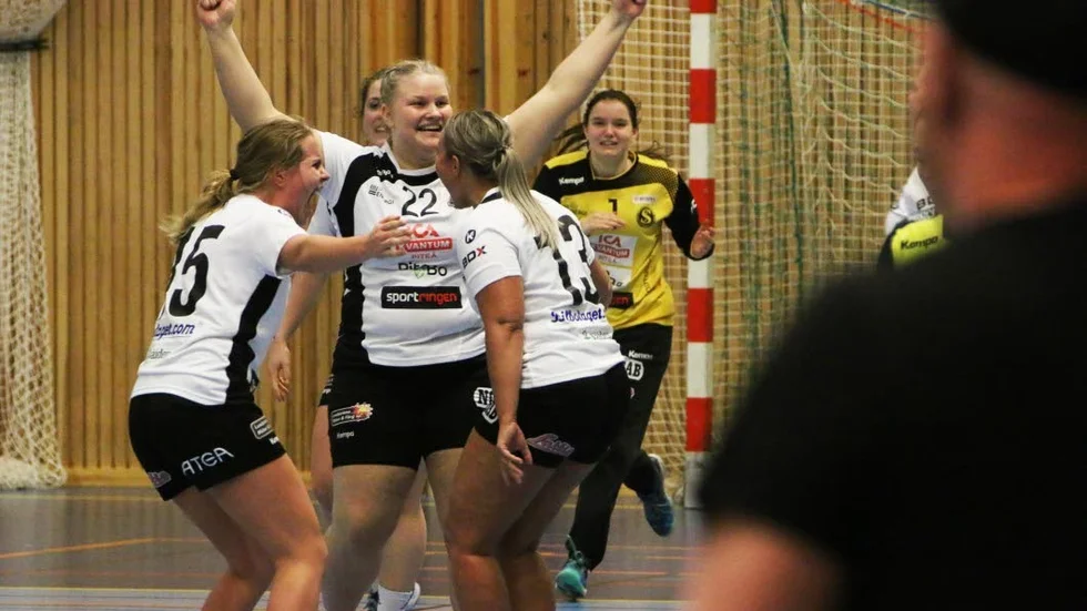 Strömnäs fick det sista ordet i handbollsderbyt mot Norrfjärden. En svängig match helt i publikens smak.