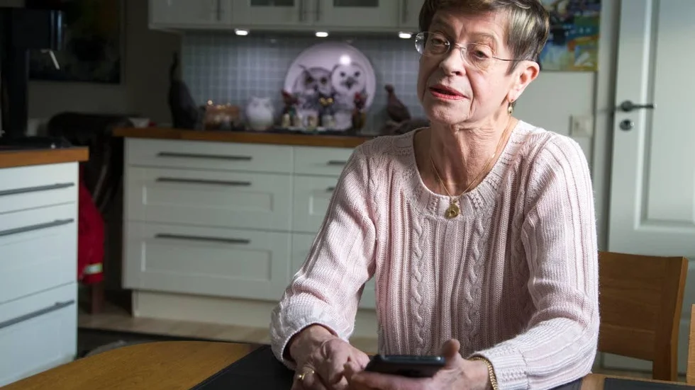 Allis Stolt förstod direkt att sms:et som såg ut att komma från Postnord, och utlovade en belöning för att hon var en bra kund, var en bluff. "Verkar det för bra för att vara sant är det oftast