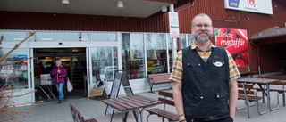 Handlare kritisk till nya rökförbudet