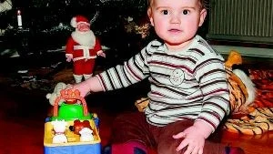 Vilgot som föddes först av alla på Vrinnevisjukhuset 2004 fyller ett år.
FOTO: TITTI OLOVSSON