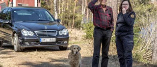 Oroliga stugägare ser Piteälven stiga