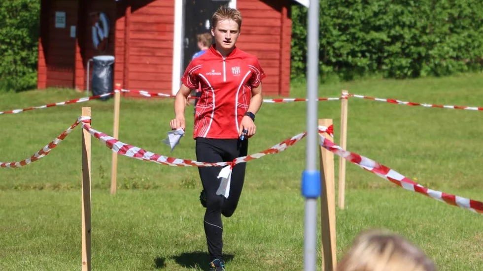 Jakob Lindehag, Piteå IF, på väg mot mål.