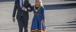 Solen gassade över röda mattan