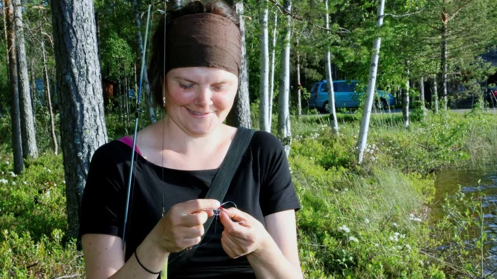 Maria Johansson tjorvade med betet. "Jag har inte fiskat här de senaste 15 åren, men nu tyckte jag att det var dags", sade hon.