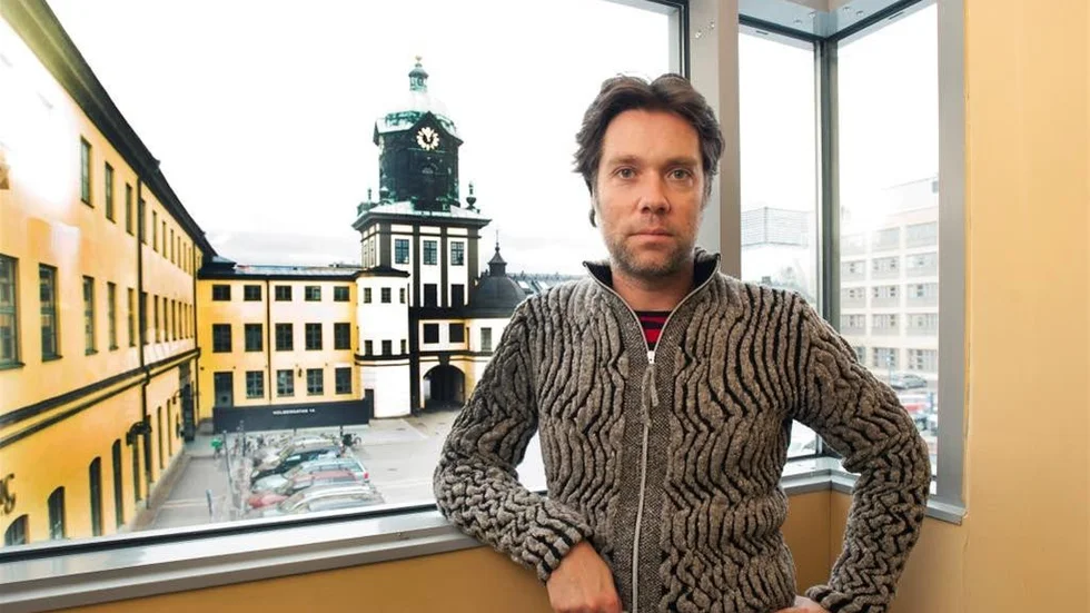 Holmentornet har hundratals år på nacken, om än inte lika lång tid som William Shakespeares litterära verk. Ikväll spelar Rufus Wainwright sin musik till engelsmannens sonetter.