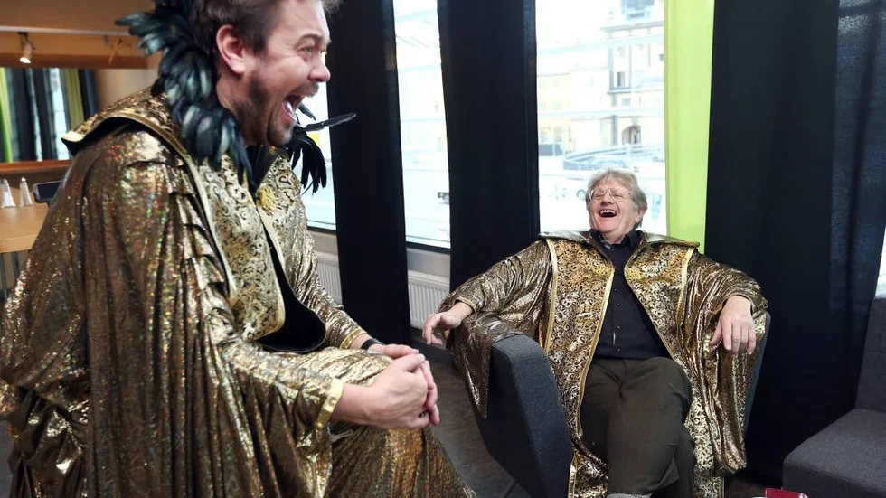 Mattias Carlsson och Uffe Holmertz får sig ett gott skratt när de berättar om "Trampa i klaveret 2".