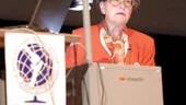 Sonja Rembo är ordförande i Riksföreningen för osteoporitiker. Hon berättade om sjukdomen som drabbar varannan svensk kvinna och var fjärde svensk man över 50 år.                    
FOTO: JANNE FORSBY