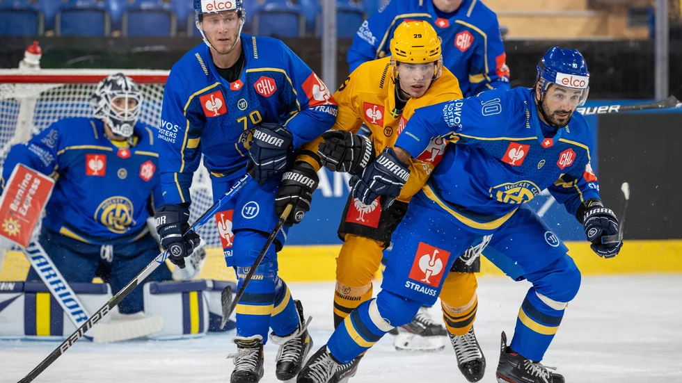 Albin Sundsvik och hans Skellefteå AIK tog segern mot Davos efter att ha fått islossning i slutskedet av matchen.