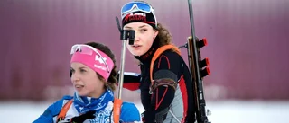 Anna och Hanna åker stafett