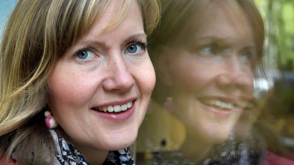 Louise Hellbom har valt att helt ta bort namnet Sara: ”När jag väl hade bestämt mig blev jag totalt frånkopplad från Sara. Det fanns så mycket historia och barndom. Jag är Louise nu.”