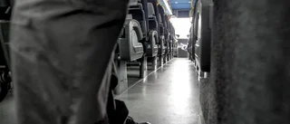 Pistolman spred skräck på bussen