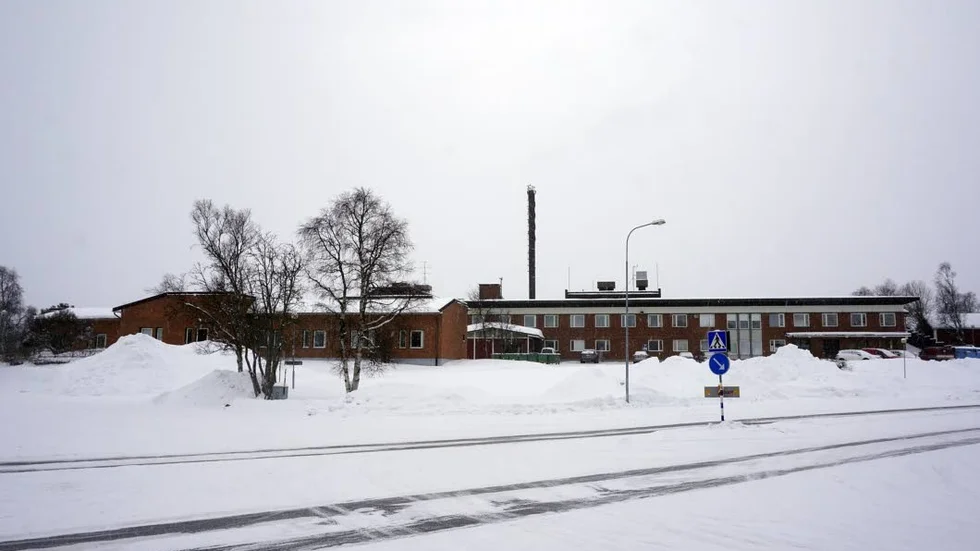 Segdraget. Ett felaktigt underlag över ytor i anspråk under hälsocentralens tak är iorsaken till att köpet dröker, säger tekniske chefen Emil Sundström.