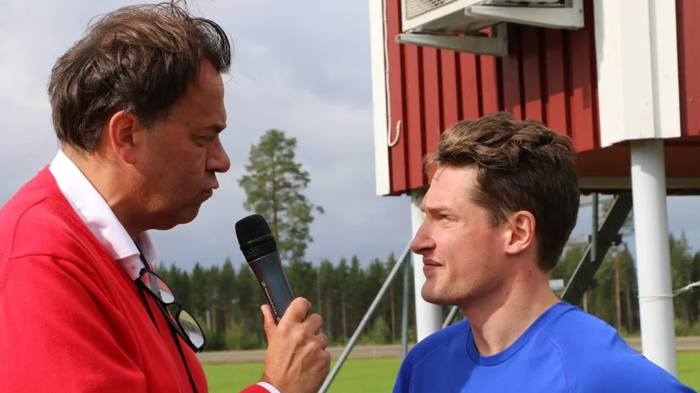 VINNARE. Piteå Hockeys David Pettersson visade att styrke och konditionsgenerna lever. Han vann 1000-metersloppet i imponerande stil och hans farfarsfar Konrad Pettersson åkte hem Vasaloppet under 1920-talet. Robert Karlsson intervjuar.