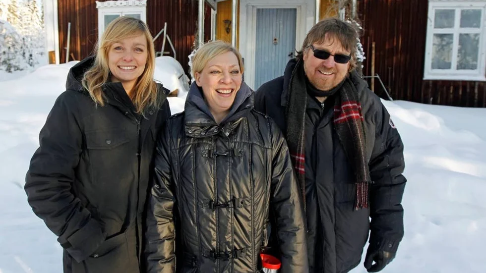 Anna Björk, i mitten, är en av hjärnorna bakom Artic Filmworkers Award. Här står hon med Eva Eisenloeffel och Per-Erik Svensson under inspelningen av A Christmoose Story i Holmträsk. (Arkivbild)