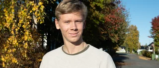 Guldbiljett i Idol, solokonsert och sång för kungen