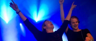 Dansakter släpps till festivalen