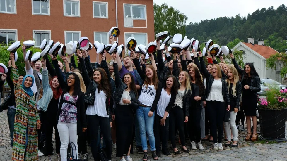 Hatten av. På torsdagen inleddes studentveckan för avgångsklasserna på Nyströmska skolan.