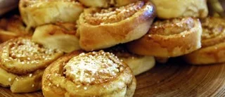 Åtalad för dödshot mot flickor i Enköping – säger sig bara ha velat bjuda på bullar
