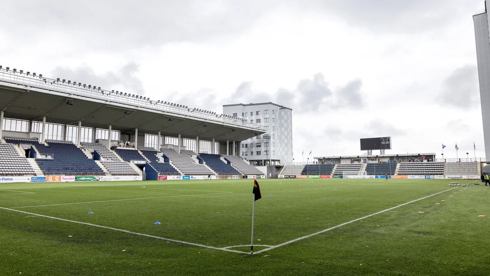 Kommer det att spelas ettanfotboll här på Linköping arena till våren? Inte alls omöjligt. Diskussionerna mellan Stångebro United och IFK Norrköping är långt gångna.