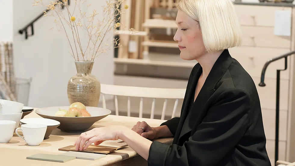 Sandra Engström är butikschef och ansvarig för Norrgavel i Uppsala. Hon kan bland annat ge kunder bra och inspirerande inredningstips. 
