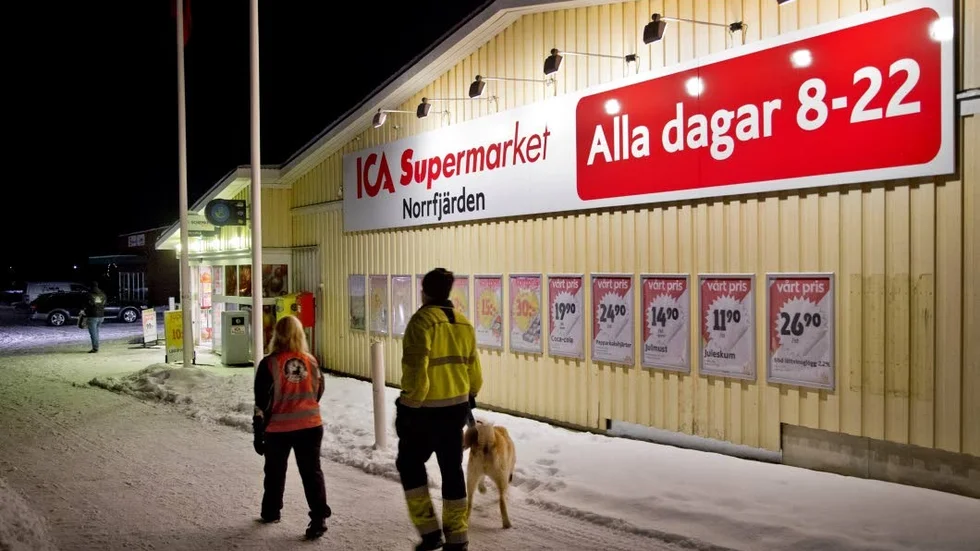 Ica Supermarket i Norrfjärden är till salu.