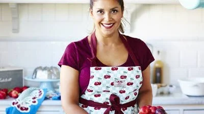 Julafton favoritdagen. Lelia Lindholms bästa dag under december är julafton. "Men även nyår, då man blickar tillbaka på det som varit och samtidigt tar ett kliv in i något nytt. Nyår kan vara ganska känslosam", säger hon.