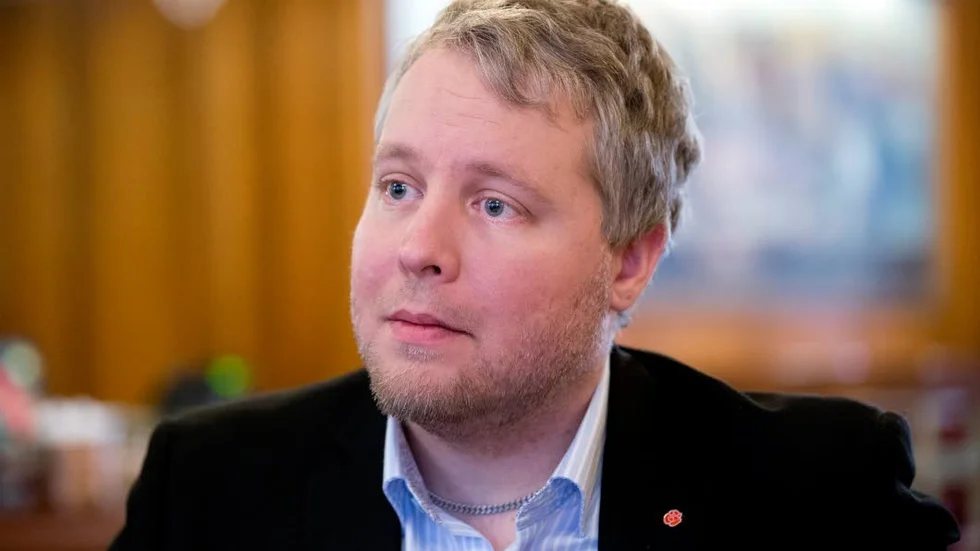 Nej det gick inte. Linus Sköld (S) hamnar utanför riksdagen. (Arkivbild).