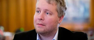 Sköld (S) utanför riksdagen