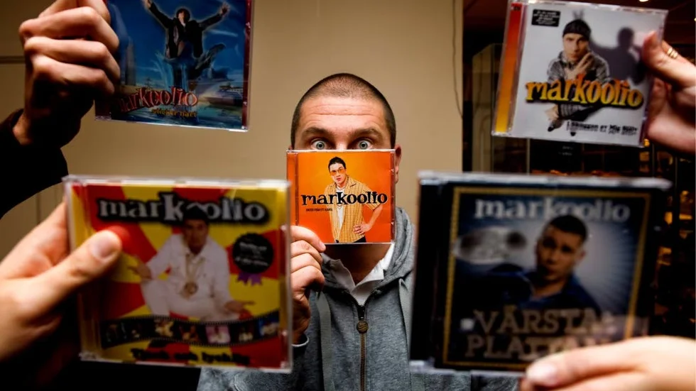 Barnens favorit. Publiken som växte upp med skivor som ”Sticker hårt” och ”Dikter från ett hjärta” möter numera sin gamla idol på nattklubbarna.