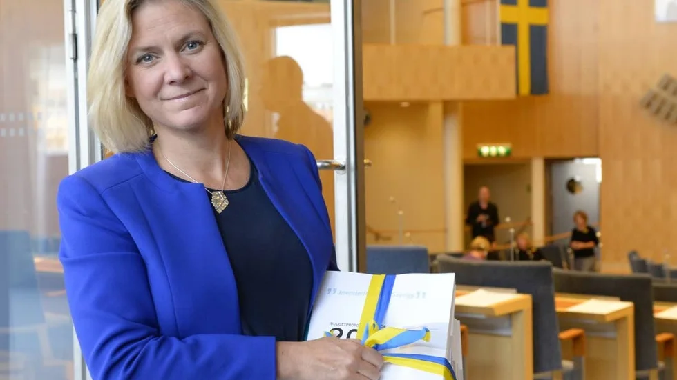 Förslag till bildtext:  Gunnar Sträng (finansminister 1955-1976) brukade tala om ”nådiga luntan”. Statsbudgeten har inte minskat omfång sedan dess. Dagens finansminister Magdalena Andersson presenterade under måndagen en budget som omfattar 934 miljarder kronor och 27 statliga utgiftsområden.