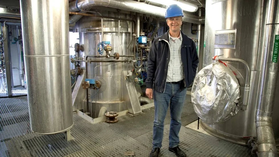 Rikard Gebart, professor i energiteknik vid Luleå tekniska universitet, hoppas att forskningsanläggningen vid Smurfit kappa kan utökas med en anläggning för att tillverka vätgas från förnybar el.