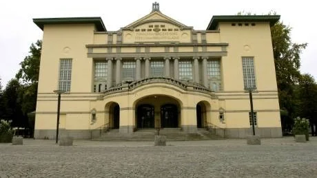 En kulturhuvudstad utan teater är omöjligt. Därför gäller det att Norrköping och regionen satsar pengar även i framtiden. De senaste besparingarna är delvis följden av bristande intresse att stödja Östgötateatern.