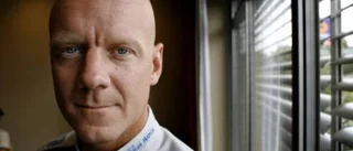 Tony dementerar övergångssummor