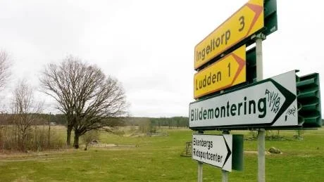 På jordbruksmarker söder om Vrinnevisjukhuset och i höjd med avfartsvägen mot Ludden finns planer på en stadsdel för uppemot tusen personer. Foto: Titti Olovsson