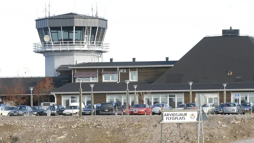 Om ett år kan två flygbolag komma att konkurrera om flygpassagerarna på Arvidsjaurs flygplats. Både NextJet AB, som i dag flyger linjen till Arlanda, och Estonian Air har nämligen anmält till Trafikverket att de planerar att trafikera bland annat linjen Arvids­jaur–Arlanda på kommersiell basis från och med 25 oktober 2015. (Arkivbild)